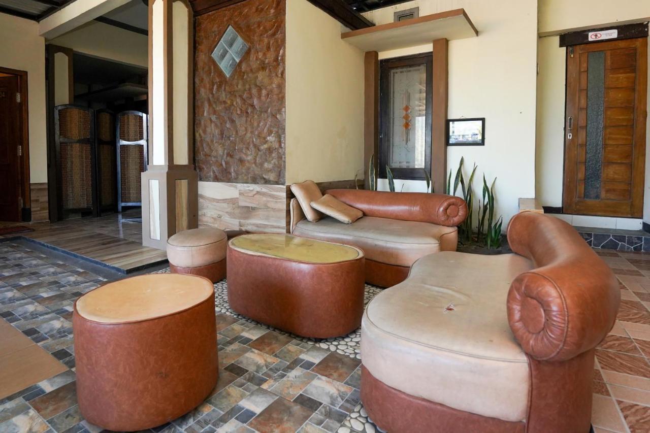 Oyo 1087 Homestay Potato House Bromo Exterior photo