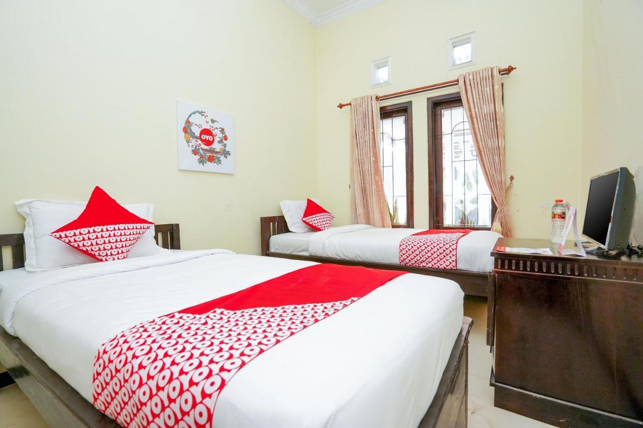 Oyo 1087 Homestay Potato House Bromo Exterior photo