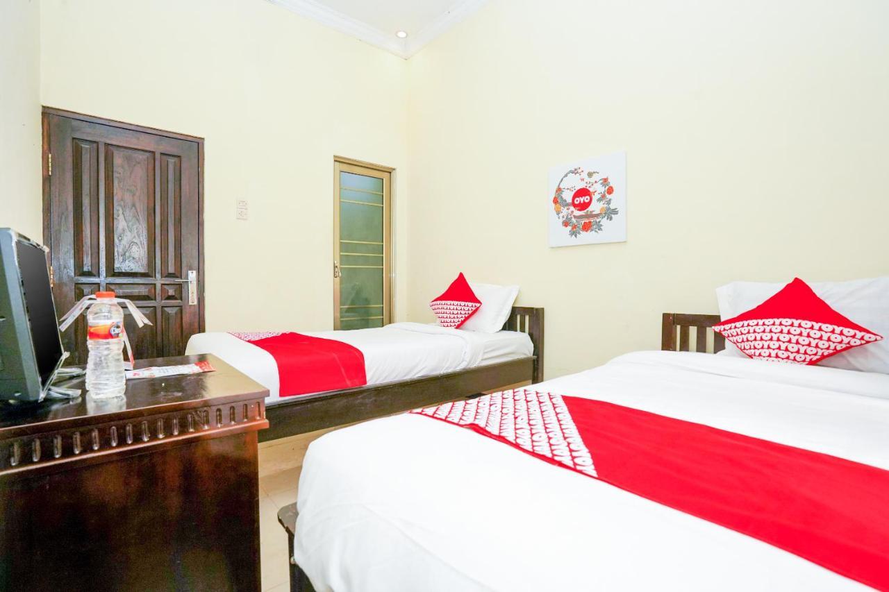 Oyo 1087 Homestay Potato House Bromo Exterior photo